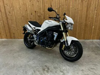 triumph speed triple 1050 2006 1050 cm3 | moto roadster | 4 600 km | blanc | 26000 valence