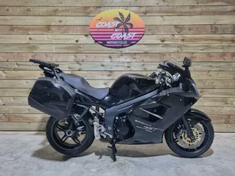 triumph sprint st 1050