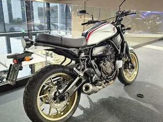 ② yamaha xsr 700 xtribute