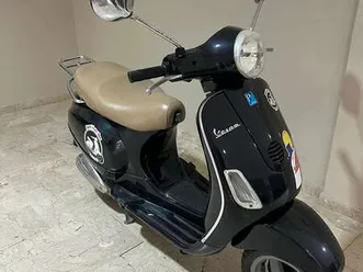 vespa lx 125 nero