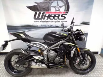 used triumph street triple rs for sale in peterborough