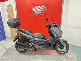 used yamaha xmax 300 for sale in surrey