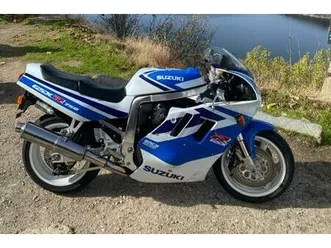 suzuki - gsxr750m