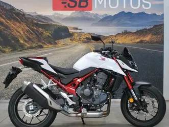 ② honda cb750 hornet cb 750 (année de construction 2024)