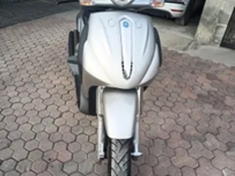 scooter piaggio beverly 500