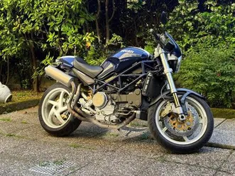 ducati monster s4r in blau