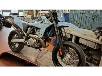 vendo suzuki dr-z4sm (2025 - 26) usata a como (codice 9886094) - moto.it