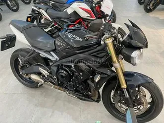 triumph - street triple