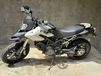 ducati hypermotard 796 bianco