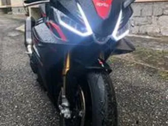 aprilia rsv4 factory 2024