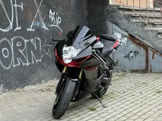 suzuki gsxr →