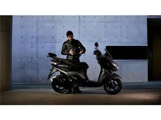 vendo suzuki burgman street 125 executive (2023 - 26) nuova a como (codice 9777856) - moto.it