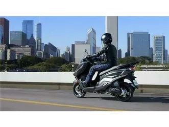 vendo suzuki burgman street 125 executive (2023 - 26) nuova a genova (codice 9864762) - moto.it