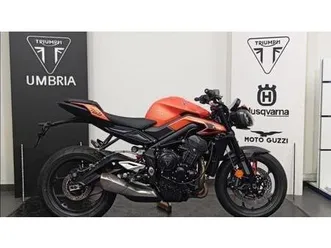 vendo triumph street triple 765 r (2023 - 26) nuova a corciano (codice 9854188) - moto.it