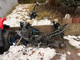 biete piaggio und aprilia roller halb geschlachtet