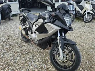 honda crossrunner лизинг бартер →