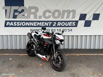 triumph speed triple 1050 rs à partir de 225 /mois sans apport sur 60 mois