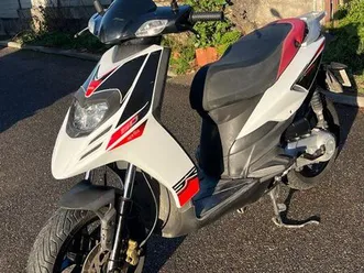 aprilia sr 50 2 temps