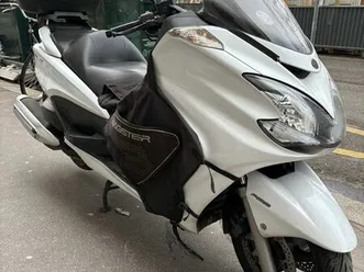 majesty 400 abs 2013 équipé et entièrement révisé