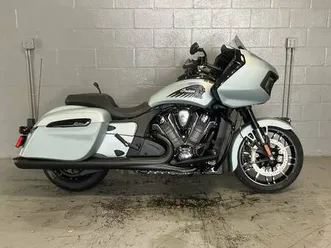 2025 indian challenger® dark horse® 112 frost silver smoke