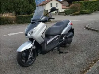 yamaha xmax