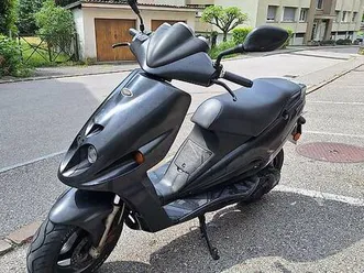 scooter malaguti phantom f12 canton tessin -
