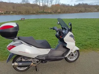 scooter aprilia 125 atlantic