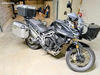 triumph tiger 800