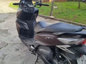 sym jet 14 com 5.000 km mafra