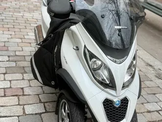 piaggio mp3 500