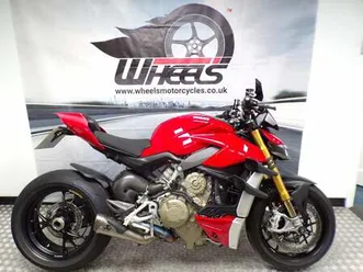 used ducati streetfighter v4 s for sale in peterborough