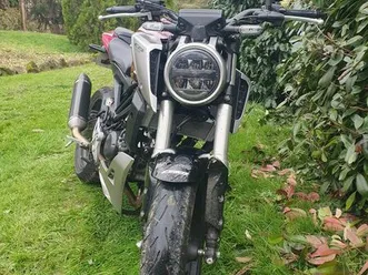 moto honda cb125r roadster