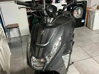 scooter peugeot street zone