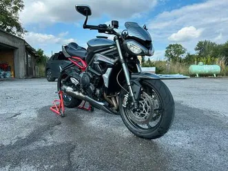 ② triumph street triple rs 2022 11400km