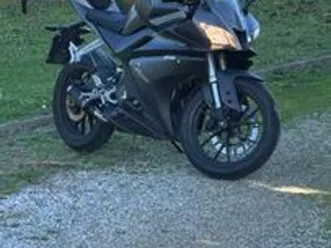 yamaha yzf r125 - 2015