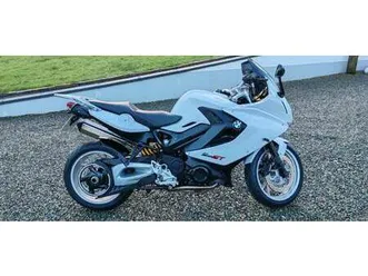 bmw f800gt excellent condition.