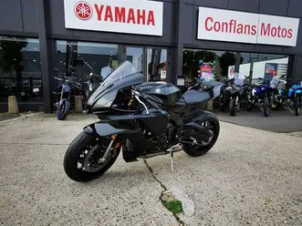 yamaha yzf-r1