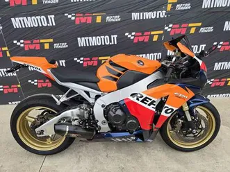 2011 honda cbr 1000rr fireblade a vendre
