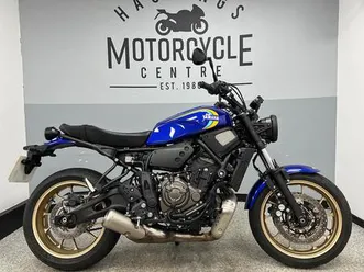 yamaha xsr700 roadster/retro petrol manual euro 5 (75 ps) 689 cc