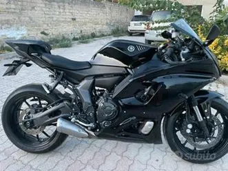 yamaha r7