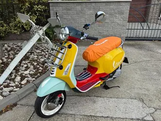 vespa primavera sean wotherspoon