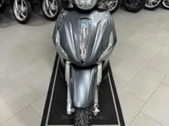 piaggio beverly 300
