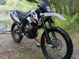 malaguti xtm 125 kat a1/b supermoto super stan (wr,xsm,rr,sm,exc) zielona góra