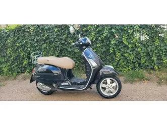 vespa gts 300
