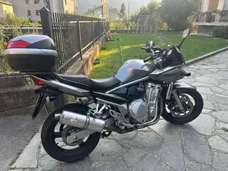suzuki bandit 650 s argento