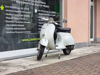 vespa primavera 125 bianco