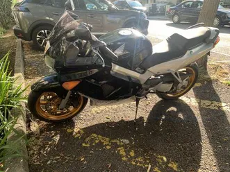 vfr 800 fi 99 mecanica impecavel oeiras e são julião da barra, paço de arcos e caxias