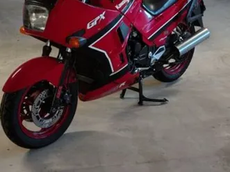 kawasaki gpx 750 r