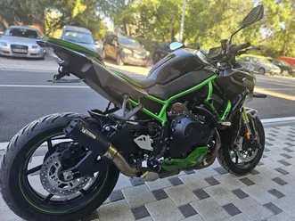 kawasaki z kawasaki zh2 se supernaked →