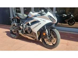 vendo triumph daytona 660 (2024 - 26) nuova a rende (codice 9734557) - moto.it